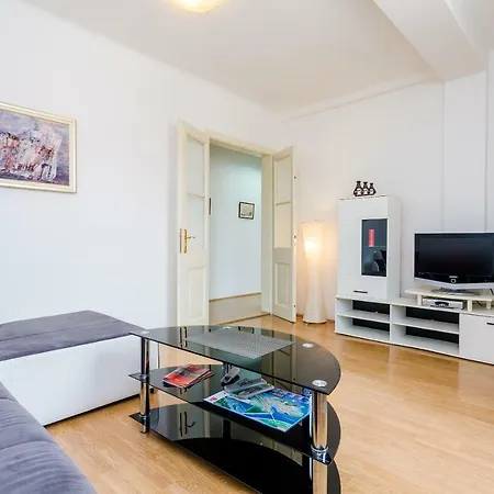 Apartman M