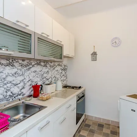 Apartman M * دوبروفينك